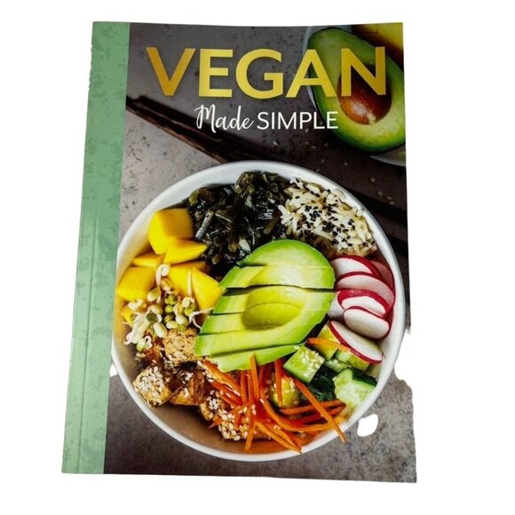 Easy Vegan Recipes for Beginners Simple Recipes 2022 u Jeffrey Mathurin Paperbac - Picture 1 of 2